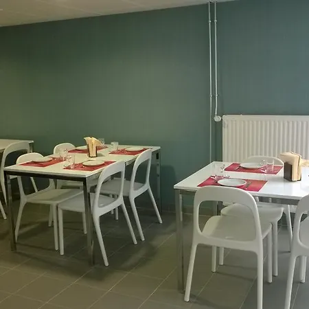 Résidence Hôtelière Louise Aparthotel